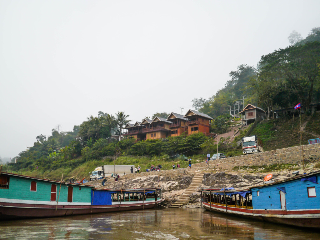 shompoo cruise mekong river