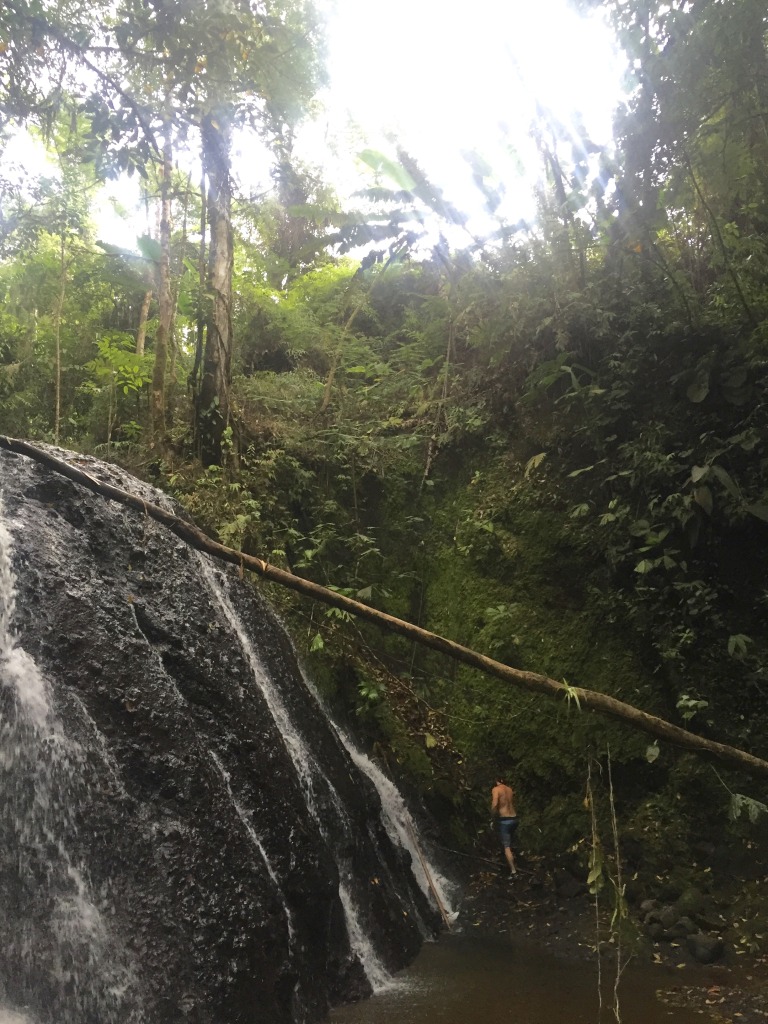 backpacking through costa rica
